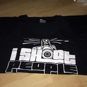 I shoot people, photographer tank